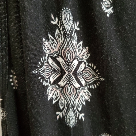 High Neck Tank Top - Picture 5 of 8